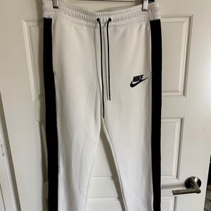 Nike Sportswear Joggers